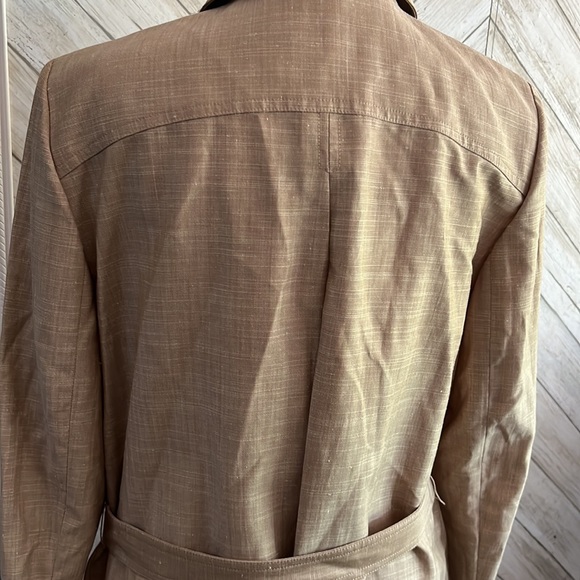 Ellen Tracy, silk/linen/virgin wool blend jacket/blazer with belt, 8 - Picture 10 of 13